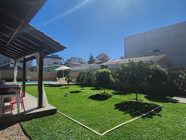Casa 3 quartos e 3 banheiros, à venda, no bairro Bela Vista em Caxias do Sul