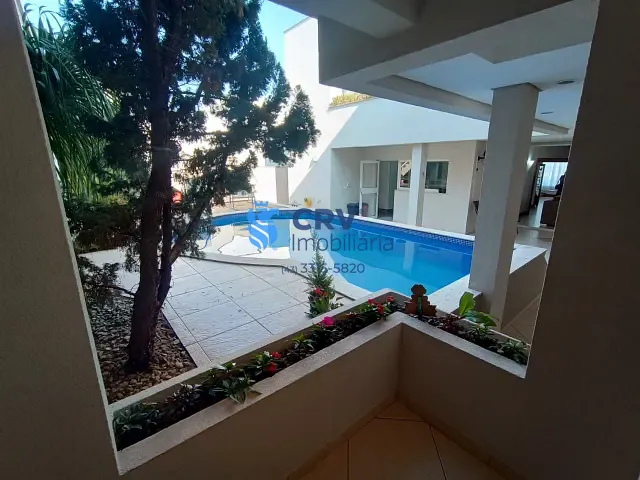 Casa com 575m² 5 quartos e 8 banheiros, à venda, no bairro Royal Park Residence & Resort em Londrina