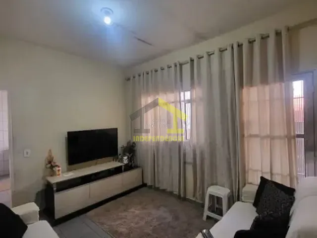 Casa com 125m² 3 quartos e 3 banheiros, à venda, no bairro Parque São Francisco em Itatiba