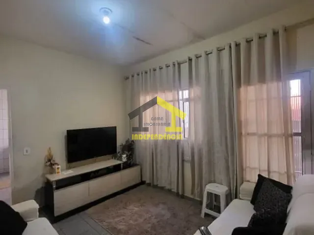 Casa com 125m² 3 quartos e 3 banheiros, à venda, no bairro Parque São Francisco em Itatiba