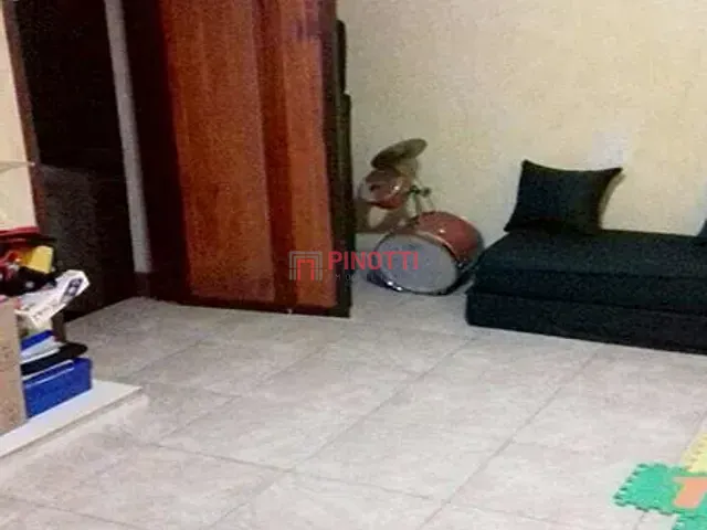 Casa 2 quartos e 1 banheiro, à venda, no bairro Jardim Brasília em São Bernardo do Campo