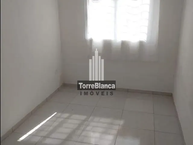 Casa com 60m² 2 quartos e 1 banheiro, à venda, no bairro Cará-Cará em Ponta Grossa