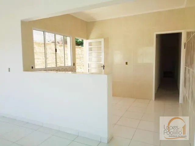 Casa com 150m² 2 quartos e 1 banheiro, à venda, no bairro Jardim Imperial em Atibaia