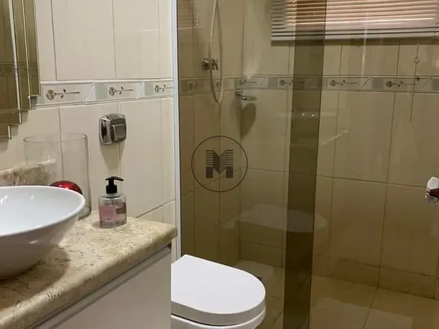 Casa 4 quartos e 4 banheiros, à venda, no bairro Parque São Francisco em Guaratinguetá