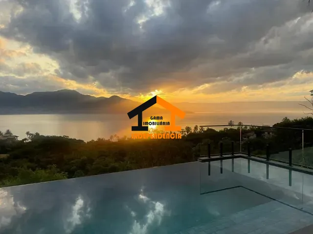 Casa com 1531m² 10 quartos e 11 banheiros, à venda, no bairro Siriúba em Ilhabela