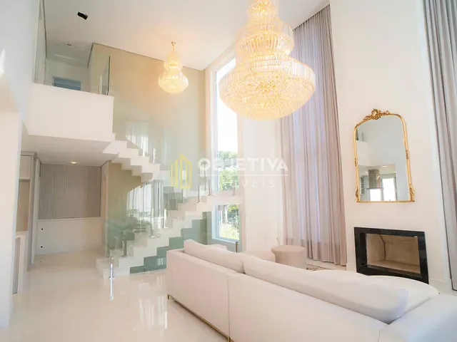 Casa com 397m² 6 quartos e 6 banheiros, à venda, no bairro Aspen Mountain em Gramado