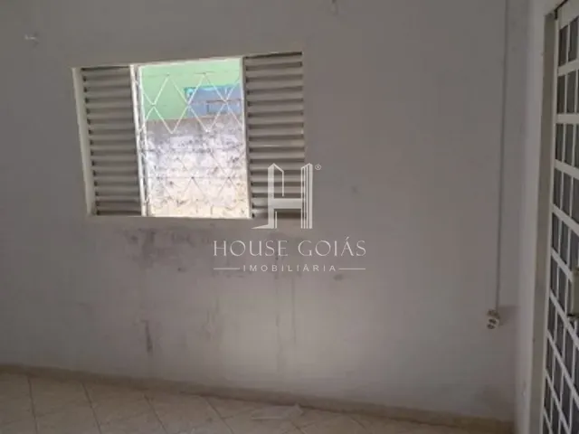Casa com 390m² 3 quartos e 2 banheiros, à venda, no bairro Ilda em Aparecida de Goiânia