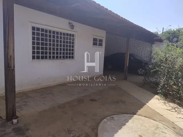 Casa com 390m² 3 quartos e 2 banheiros, à venda, no bairro Ilda em Aparecida de Goiânia