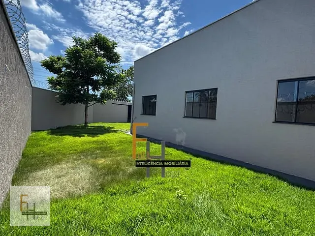 Casa com 447m² 3 quartos e 3 banheiros, à venda, no bairro Independência em Aparecida de Goiânia
