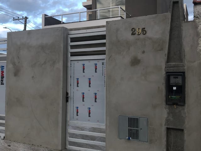 Casa com 150m² 3 quartos e 2 banheiros, à venda, no bairro Santana em Pindamonhangaba