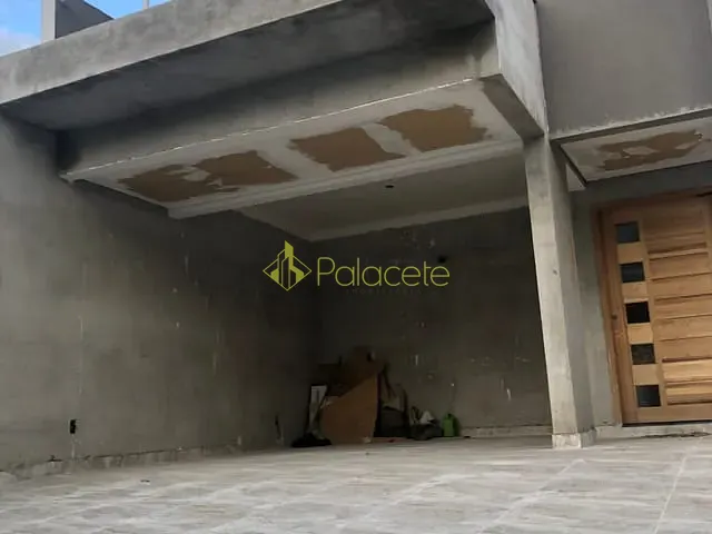 Casa com 150m² 3 quartos e 2 banheiros, à venda, no bairro Santana em Pindamonhangaba