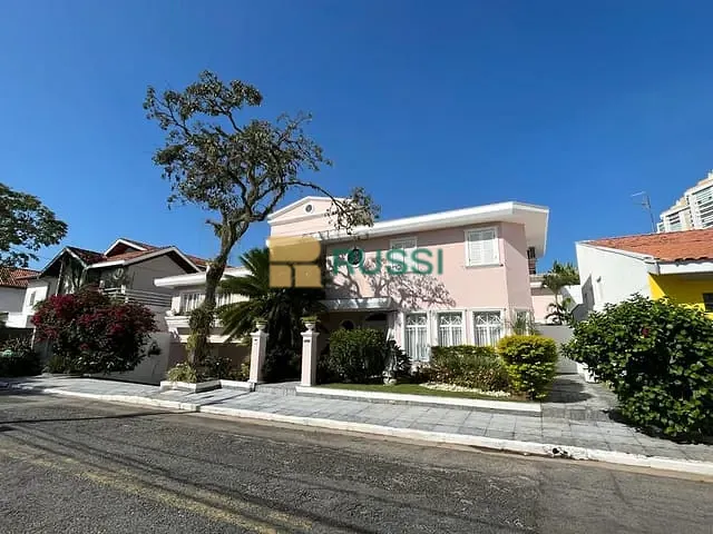 Casa com 720m² 4 quartos e 8 banheiros, à venda, no bairro Jardim das Colinas em São José dos Campos