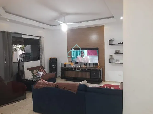 Casa com 250m² 3 quartos e 2 banheiros, à venda, no bairro Loteamento Residencial Vale das Flores em Tremembé