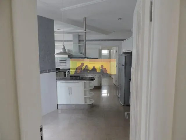 Casa com 622m² 4 quartos e 5 banheiros, à venda, no bairro Residencial Barão do Café em Campinas