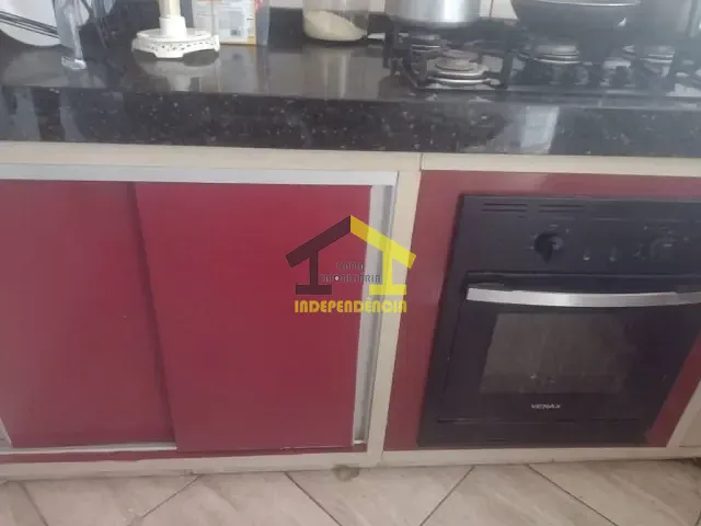 Casa com 250m² 2 quartos e 2 banheiros, à venda, no bairro Villaggio Fosuzzi em Itatiba