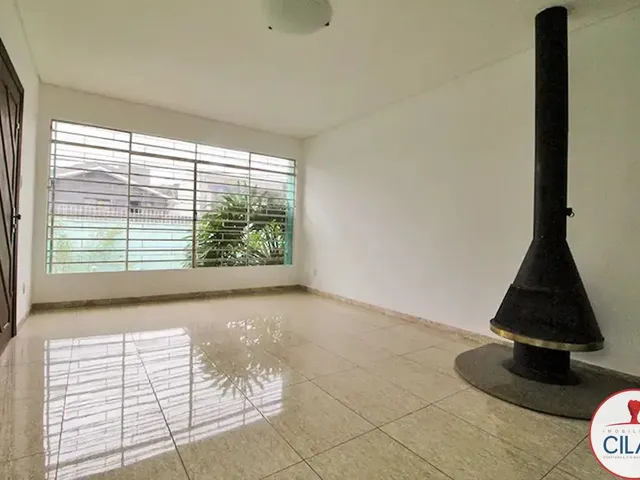 Casa 3 quartos e 1 banheiro, à venda, no bairro Jardim Social em Curitiba