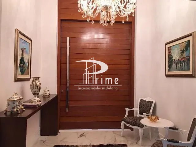 Casa com 680m² 4 quartos e 2 banheiros, à venda, no bairro Itaipu em Niterói
