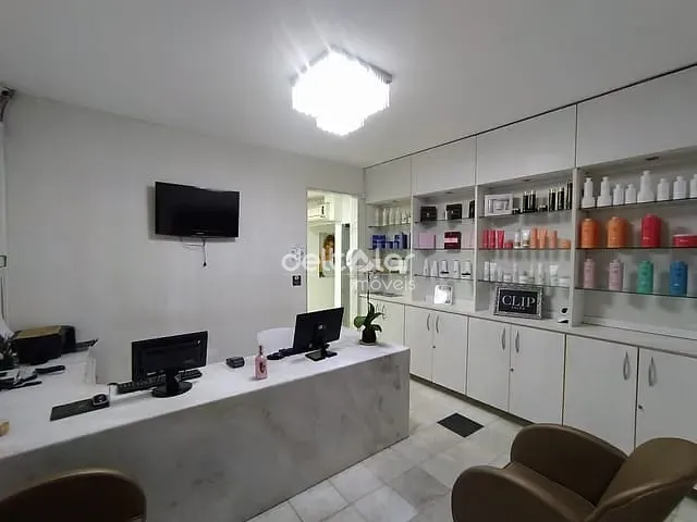 Casa com 413m², à venda, no bairro Itapoã em Belo Horizonte