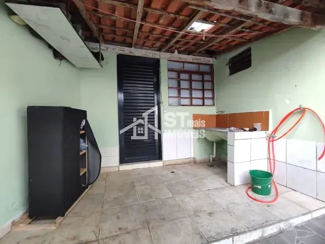 Casa com 237m² 3 quartos e 1 banheiro, à venda, no bairro Vila Santa Rita em Andradas