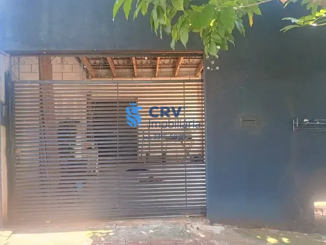 Casa com 156m² 3 quartos e 1 banheiro, à venda, no bairro Conjunto Habitacional José Garcia Molina em Londrina
