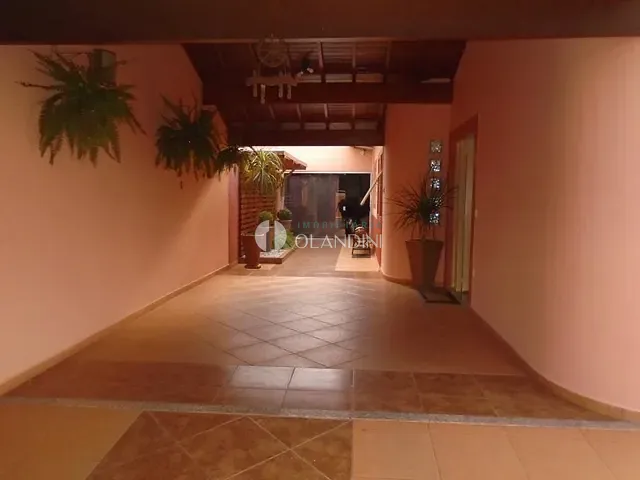 Casa com 325m² 3 quartos e 1 banheiro, à venda, no bairro Jardim Conservani em Artur Nogueira