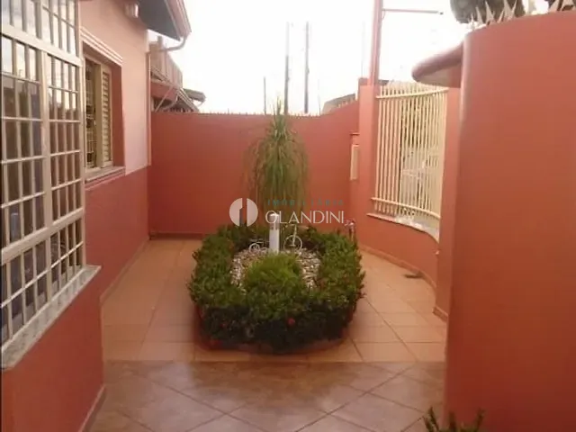 Casa com 325m² 3 quartos e 1 banheiro, à venda, no bairro Jardim Conservani em Artur Nogueira