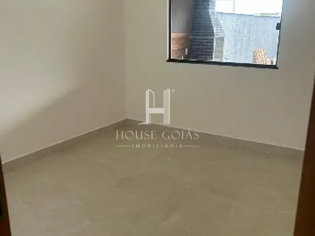 Casa 2 quartos e 2 banheiros, à venda, no bairro Residencial Della Penna em Goiânia