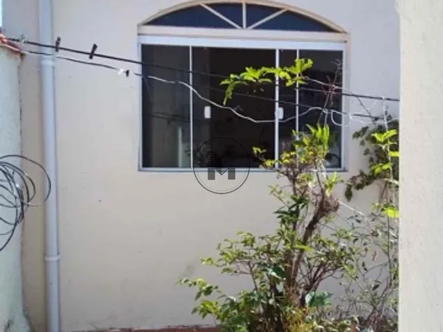 Casa com 200m² 4 quartos e 2 banheiros, à venda, no bairro Parque Residencial Anna Guilhermina Rois Alves em Guaratinguetá