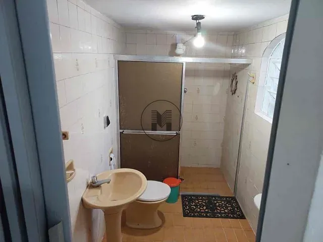 Casa com 200m² 4 quartos e 2 banheiros, à venda, no bairro Parque Residencial Anna Guilhermina Rois Alves em Guaratinguetá
