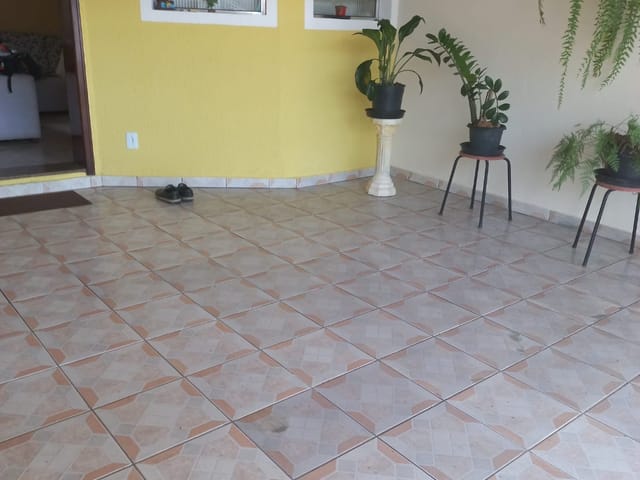 Casa com 150m² 2 quartos e 2 banheiros, à venda, no bairro Vila São Judas Tadeu em Pindamonhangaba