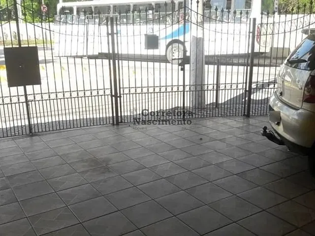 Casa com 266m² 2 quartos e 2 banheiros, à venda, no bairro Parque Itamarati em Jacareí