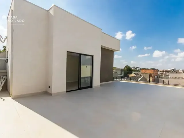 Casa 3 quartos e 4 banheiros, à venda, no bairro Barreirinha em Curitiba