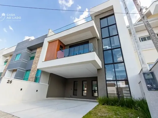 Casa 3 quartos e 4 banheiros, à venda, no bairro Barreirinha em Curitiba