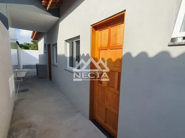Casa com 157m² 2 quartos e 2 banheiros, à venda, no bairro Balneário dos Golfinhos em Caraguatatuba