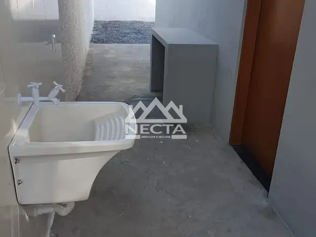 Casa com 157m² 2 quartos e 2 banheiros, à venda, no bairro Balneário dos Golfinhos em Caraguatatuba