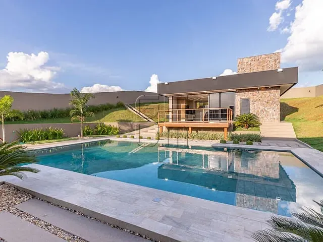 Casa com 1500m² 4 quartos e 6 banheiros, à venda, no bairro Ideal em Londrina