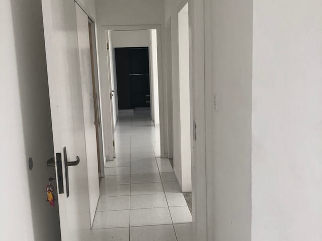 Casa com 420m² 4 quartos e 4 banheiros, à venda, no bairro Condomínio Real Ville em Pindamonhangaba