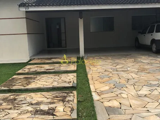Casa com 420m² 4 quartos e 4 banheiros, à venda, no bairro Condomínio Real Ville em Pindamonhangaba