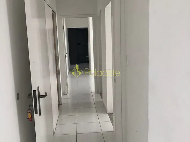 Casa com 420m² 4 quartos e 4 banheiros, à venda, no bairro Condomínio Real Ville em Pindamonhangaba