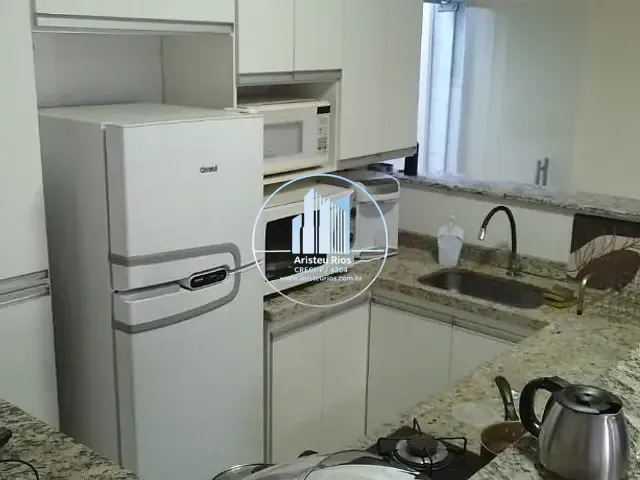 Casa com 200m² 2 quartos e 2 banheiros, à venda, no bairro Parque Real em Pouso Alegre