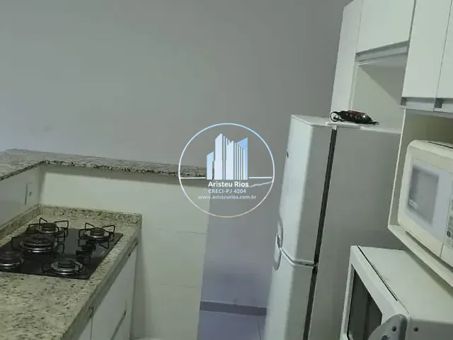 Casa com 200m² 2 quartos e 2 banheiros, à venda, no bairro Parque Real em Pouso Alegre