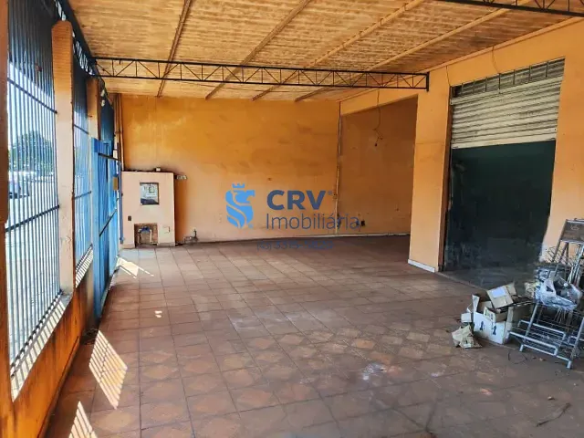 Casa com 309m², à venda, no bairro Operária em Londrina