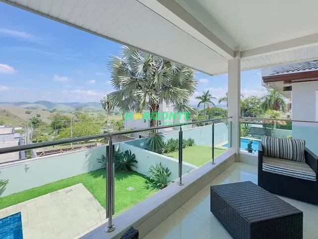 Casa com 450m² 4 quartos e 4 banheiros, à venda, no bairro urbanova em São José dos Campos