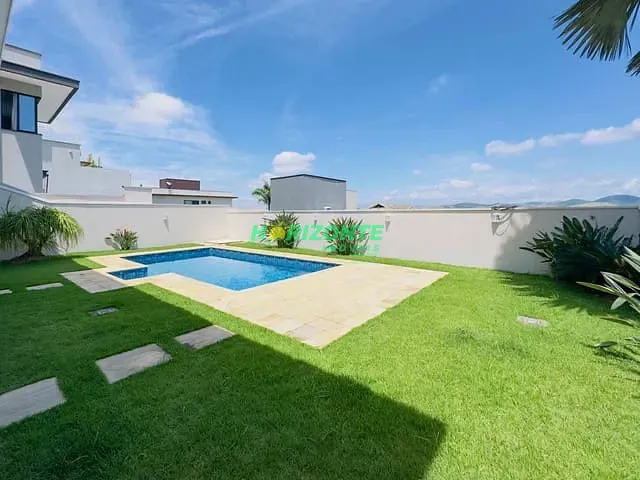 Casa com 450m² 4 quartos e 4 banheiros, à venda, no bairro urbanova em São José dos Campos