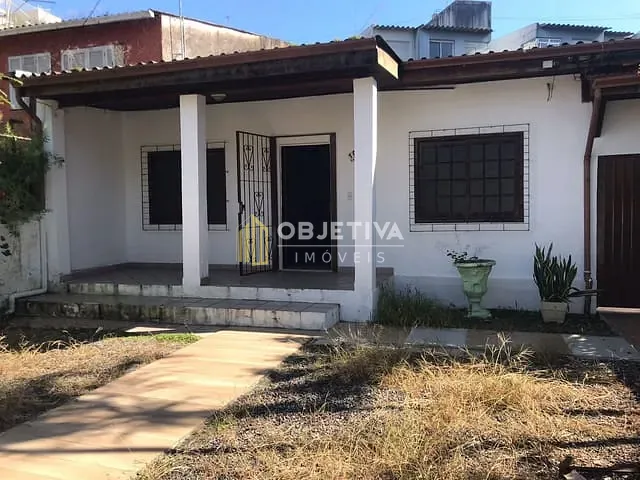 Casa com 250m² 3 quartos e 2 banheiros, para alugar, no bairro Passo da Areia em Porto Alegre