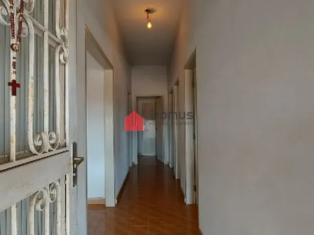 Casa com 300m² 3 quartos e 2 banheiros, à venda, no bairro Maria Áurea em Pindamonhangaba