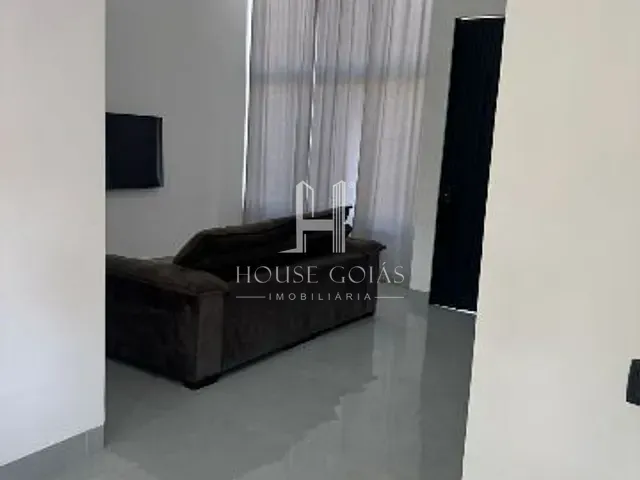Casa com 375m² 3 quartos e 4 banheiros, à venda, no bairro Residencial Condomínio Jardim Veneza em Senador Canedo