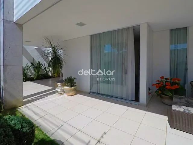 Casa com 366m² 4 quartos e 4 banheiros, à venda, no bairro Vila Cloris em Belo Horizonte