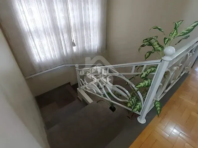 Casa com 342m² 3 quartos e 2 banheiros, à venda, no bairro Centro em Garibaldi