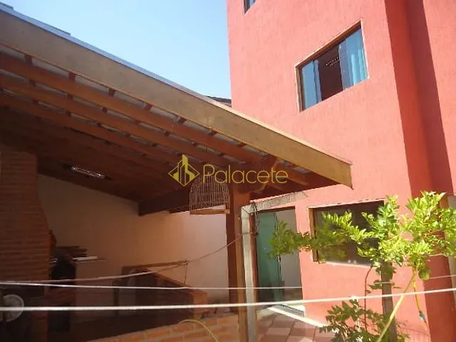Casa com 250m² 4 quartos e 1 banheiro, à venda, no bairro Parque das Nações em Pindamonhangaba